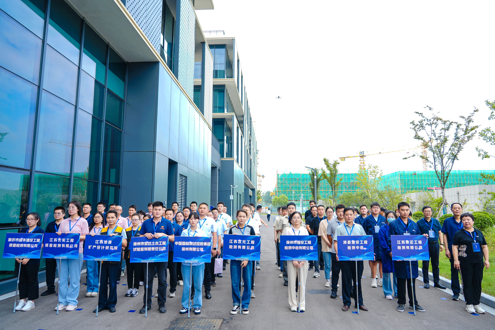 10819253.jpg 10819253.jpg